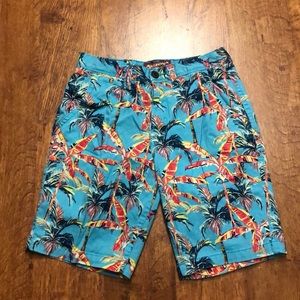 Men’s tropical print shorts
